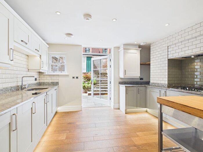 4 Bedroom Terraced House To Rent In Catherine Street, L8