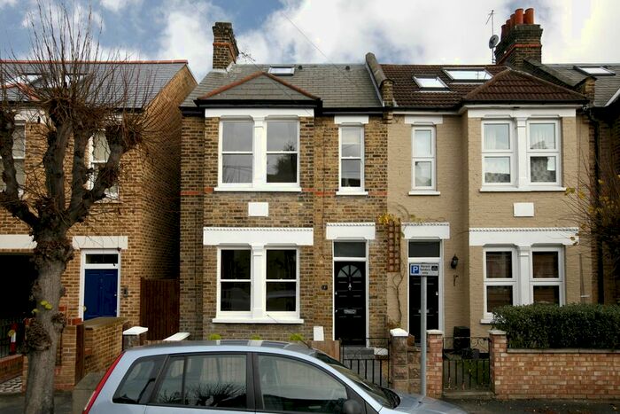 3 Bedroom End Of Terrace House To Rent In Aston Road, London, SW20