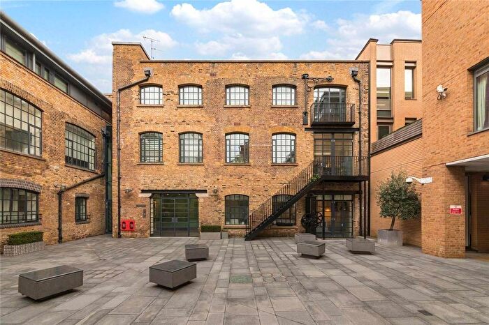 2 Bedroom Apartment To Rent In Albion Building, Albion Walk, Islington, N1