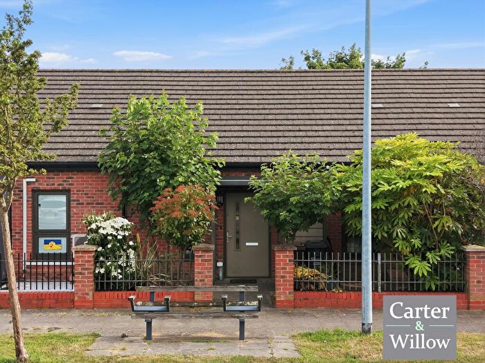 2 Bedroom Terraced Bungalow For Sale In Morel Mews, Dagenham, RM8