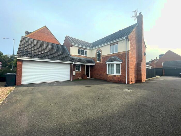 4 Bedroom Detached House To Rent In Astley Lane, Bedworth, CV12