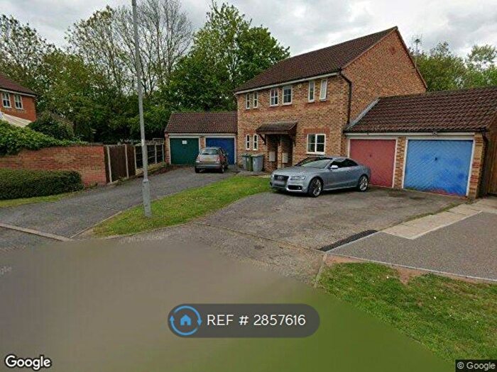 2 Bedroom Semi Detached House To Rent In Simson Close, Newark, NG24