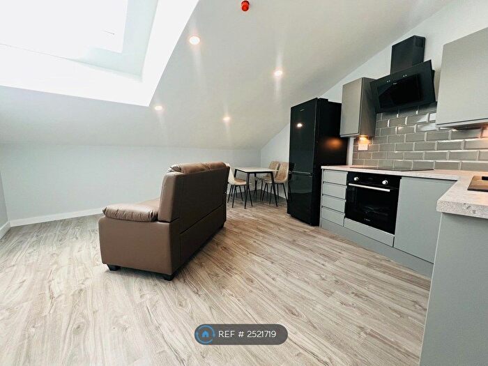 1 Bedroom Flat To Rent In Sunbridge Road, Bradford, BD1