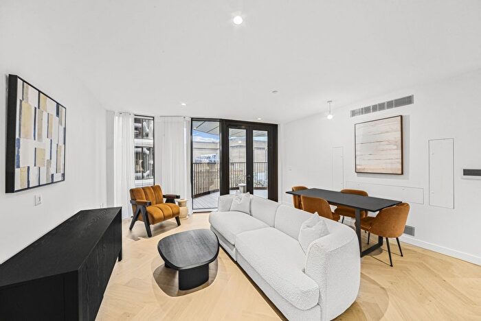 2 Bedroom Flat To Rent In Triptych Bankside, London, SE1