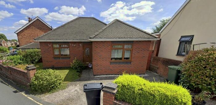 3 Bedroom Detached Bungalow To Rent In The Paddock, Coseley, Bilston, WV14