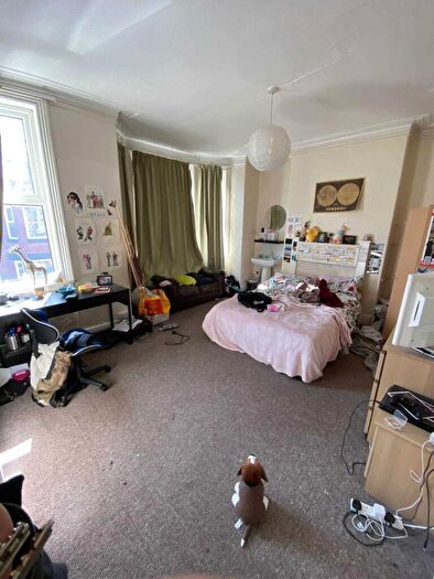 6 Bedroom Terraced House To Rent In Furness Road, Fallowfield, M14