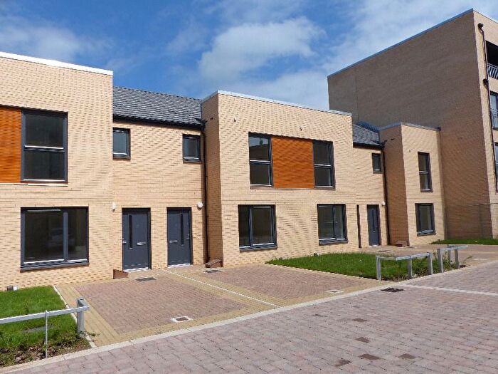 3 Bedroom Town House To Rent In Moffat Way, Niddrie, Edinburgh, EH16