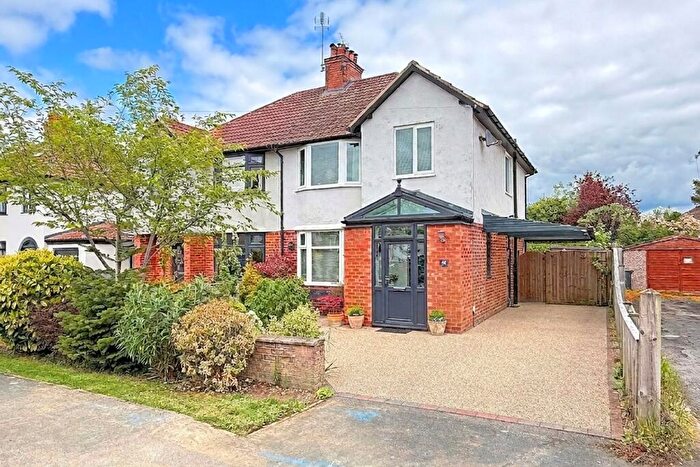 3 Bedroom Semi-Detached House For Sale In Birstwith Road, Harrogate, HG1