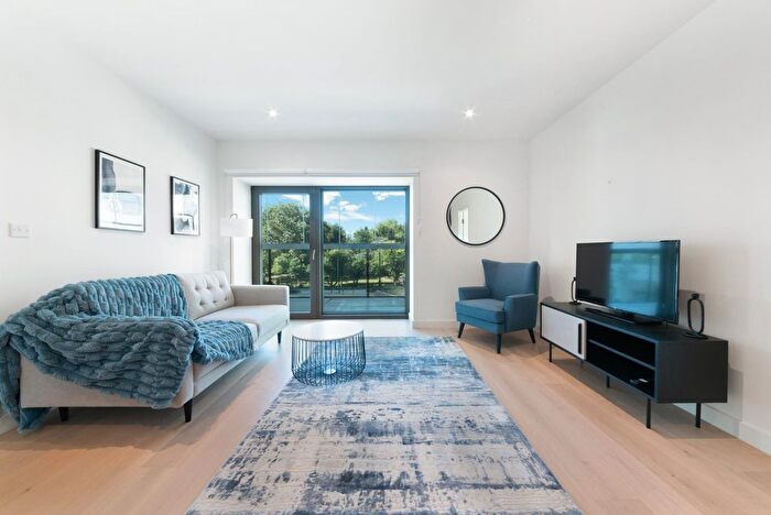 2 Bedroom Flat To Rent In Docker Building, Riverscape, London, E16