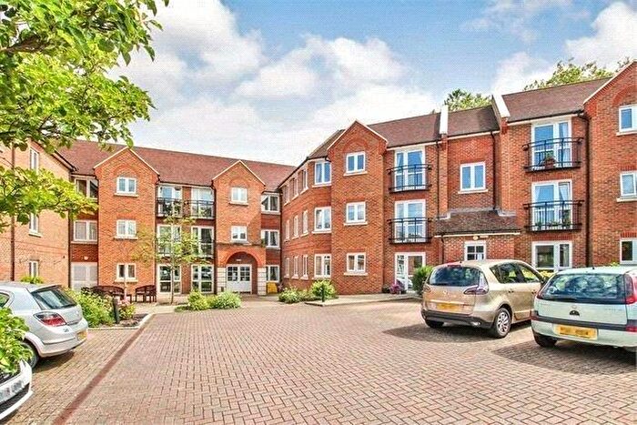 1 Bedroom Apartment For Sale In St. Agnes Road, East Grinstead, West Sussex, RH19