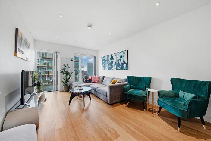 2 Bedroom Flat For Sale In Maud Street, London, E16