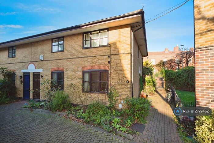 2 Bedroom Flat To Rent In Sugar Loaf Walk, London, E2