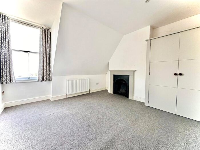 2 Bedroom Apartment To Rent In Henleaze, Henleaze Gardens, BS9