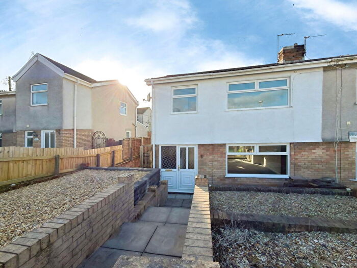 3 Bedroom Semi Detached House For Sale In Springfield Close, Gowerton, Swansea, SA4