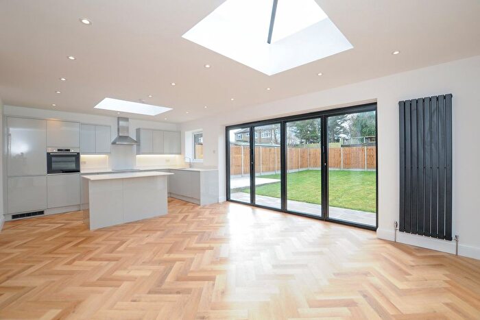 4 Bedroom Semi-Detached House To Rent In Lawrence Road, West Wickham, BR4