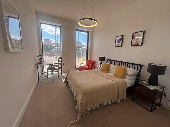 1 Bedroom Flat To Rent In - High Street, HA8