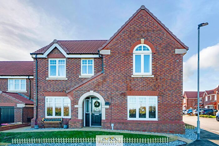 4 Bedroom Detached House For Sale In Cottongrass Gardens, Throapham, Sheffield, S25