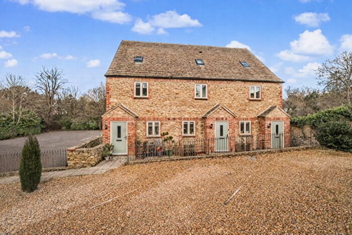 3 Bedroom Terraced House For Sale In Rose Terrace, Gloucester Street, Faringdon, SN7