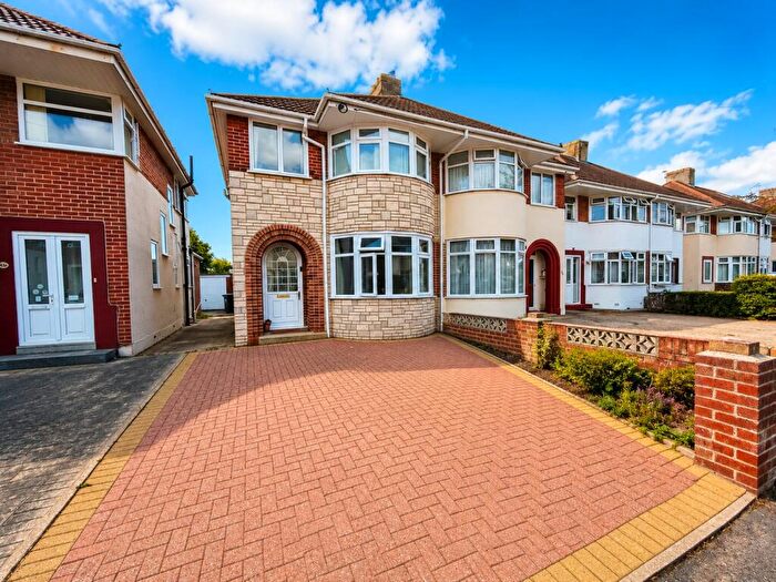 3 Bedroom Semi-Detached House For Sale In Heaton Road, Gosport, PO12