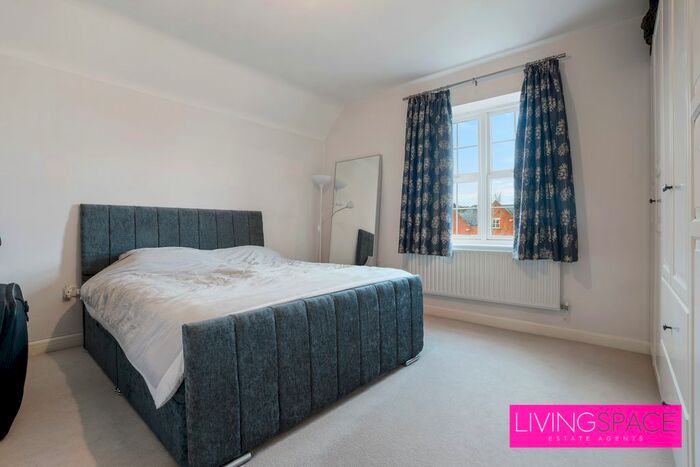 6 Bedroom Terraced House For Sale In Beningfield Drive, London Colney, St.Albans, AL2