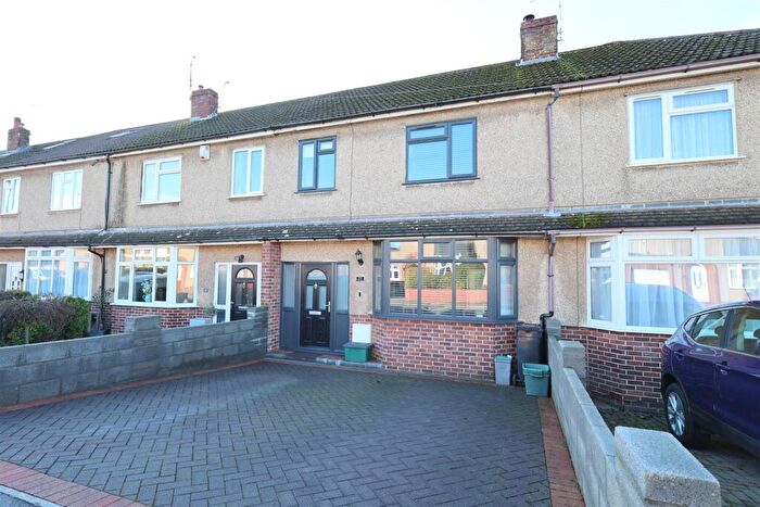 3 Bedroom Terraced House For Sale In Fouracre Road, Downend, Bristol, BS16