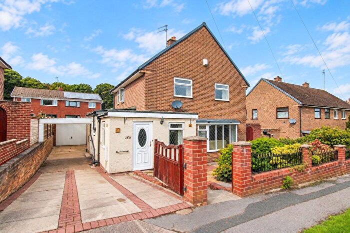 3 Bedroom Detached House For Sale In Oakwood Avenue, Wakefield, WF2