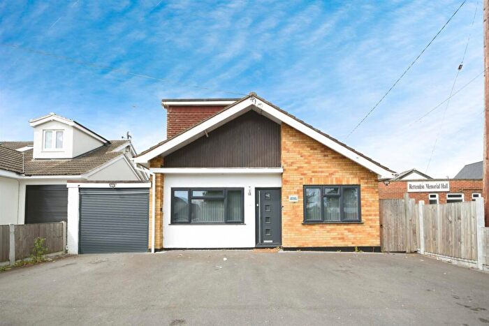 2 Bedroom Detached House For Sale In Main Road, Rettendon Common, Chelmsford, CM3