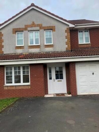 4 Bedroom Flat To Rent In Westfarm Crescent, Cambuslang, Glasgow, G72