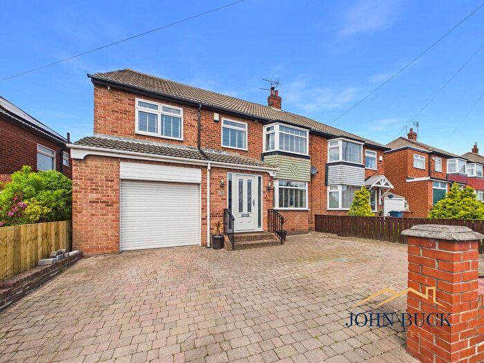 4 Bedroom Semi-Detached House For Sale In The Broadway, Sunderland, SR4