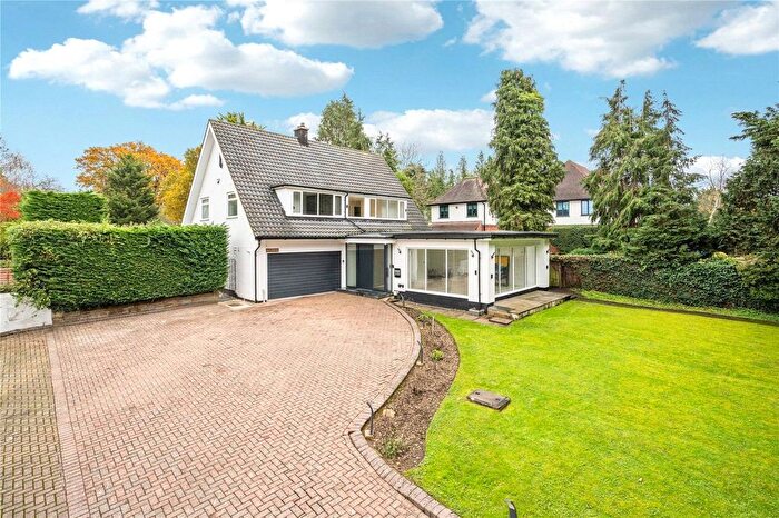 3 Bedroom Detached House For Sale In Oxhey Lane, Hatch End, Pinner, HA5
