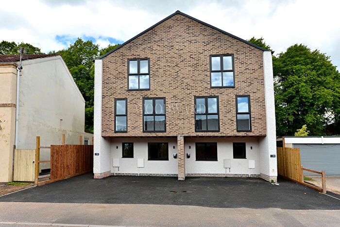 3 Bedroom Semi-Detached House For Sale In High Street, Riddings, DE55