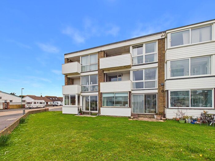 2 Bedroom Flat For Sale In Old Fort Road, Shoreham By Sea, BN43