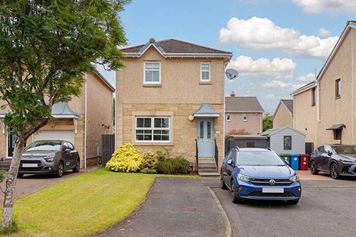 3 Bedroom Detached House For Sale In Carrongrange Grove, Stenhousemuir, FK5