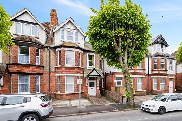 1 Bedroom Property To Rent In Cheriton Road, Folkestone, CT20