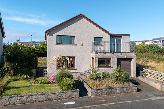 5 Bedroom Detached House For Sale In Barefoots Road, Eyemouth, TD14