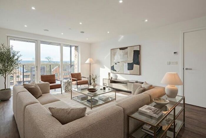 2 Bedroom Apartment To Rent In Munda Way, North Oxford, OX2