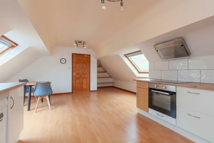 1 Bedroom Flat To Rent In Sugworth Lane, Radley, OX14