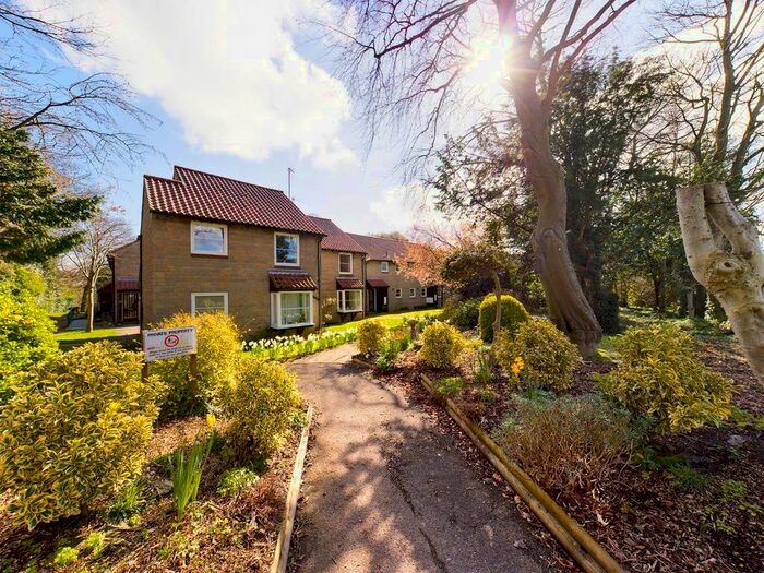 1 Bedroom Flat For Sale In Court Green Close, Cloughton, Scarborough, YO13