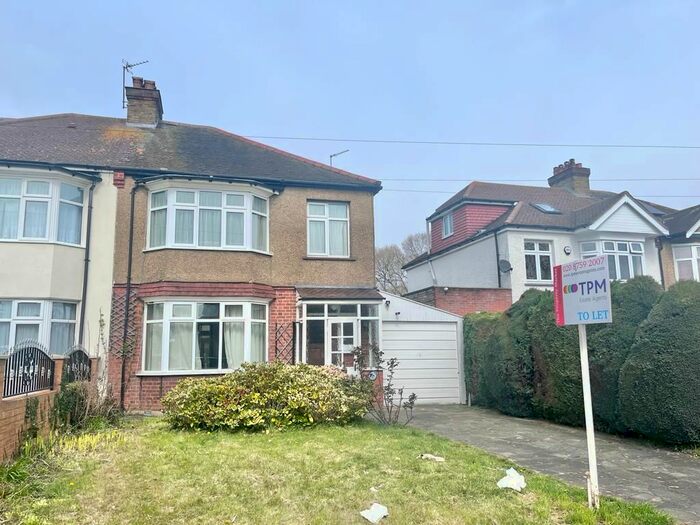 3 Bedroom Semi-Detached House To Rent In Tentelow Lane, Southall, UB2