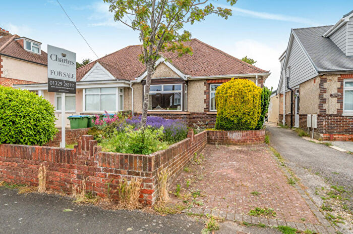 2 Bedroom Bungalow For Sale In The Crossway, Fareham, Hampshire, PO16