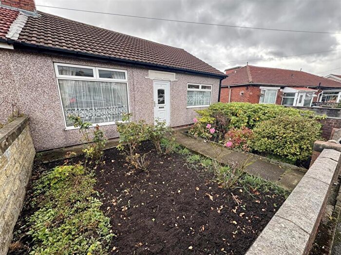 2 Bedroom Semi-Detached Bungalow For Sale In Vegal Crescent, Halifax, HX3