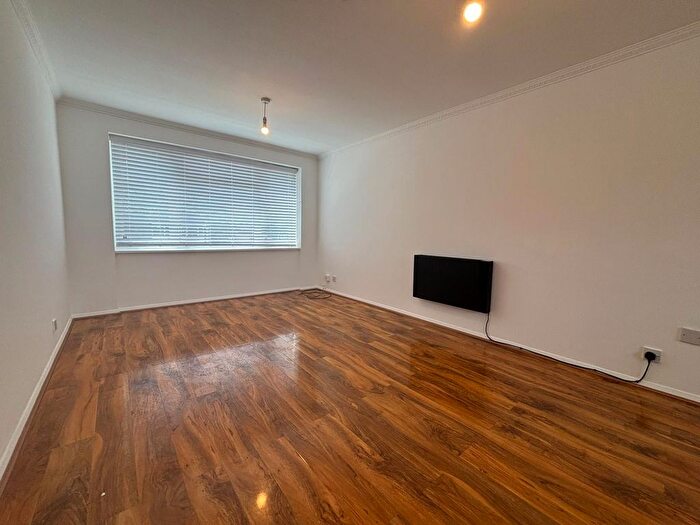 1 Bedroom Flat To Rent In Whitelake Road, Tonbridge, TN10