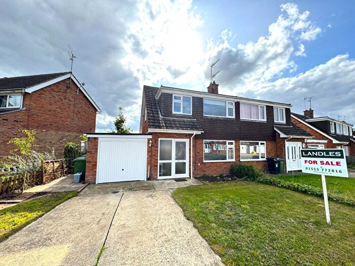 3 Bedroom Semi-Detached House For Sale In King'S Lynn - Bedroom House In Popular Reffley Location, PE30