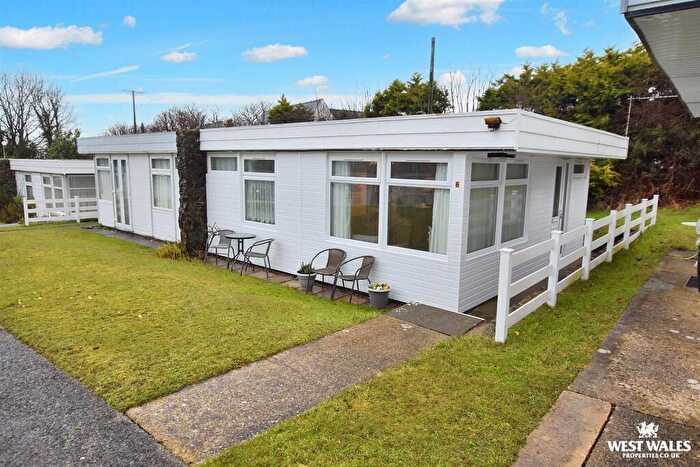 2 Bedroom Chalet For Sale In Roch, Haverfordwest, SA62