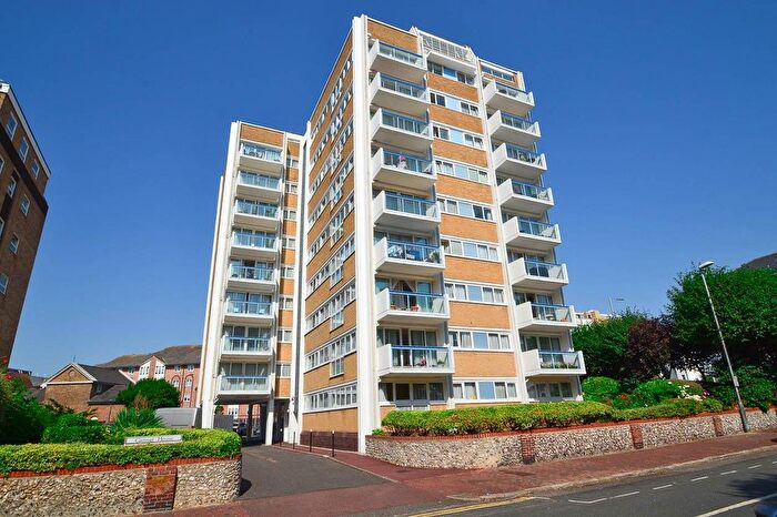 2 Bedroom Flat For Sale In Hartington Place, Eastbourne, BN21
