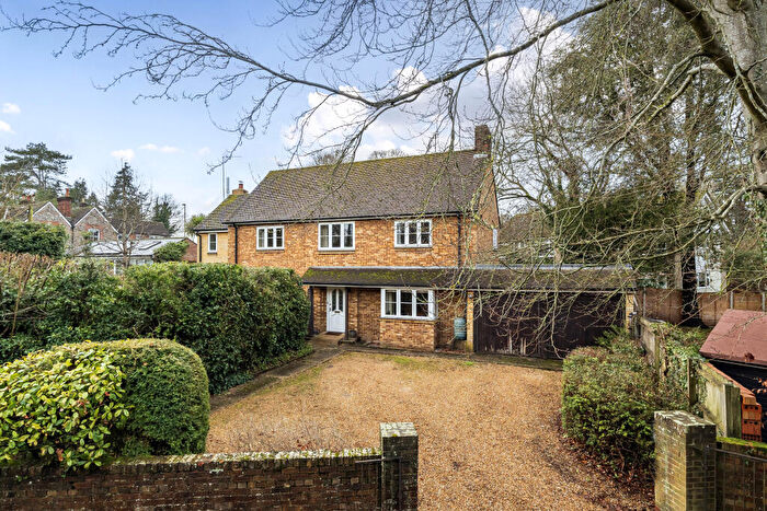 4 Bedroom Detached House For Sale In North Hill Close, Winchester, SO22