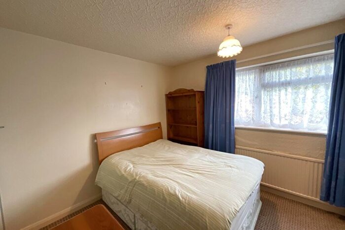2 Bedroom Bungalow For Sale In Snowberry Close, Swinton, S64