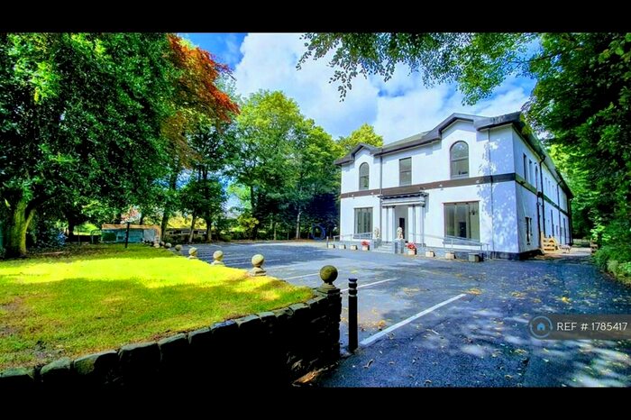 3 Bedroom Flat To Rent In Vine Street, Salford, M7