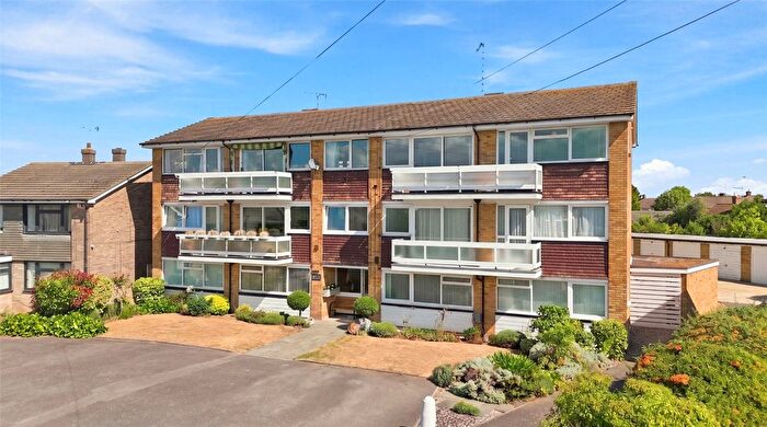 2 Bedroom Flat For Sale In Dungannon Chase, Thorpe Bay, Essex, SS1