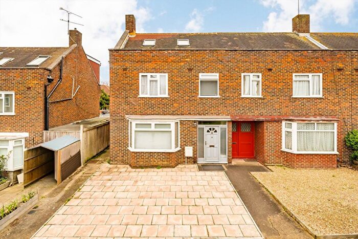 4 Bedroom Terraced House For Sale In Aubyn Square, Putney, SW15